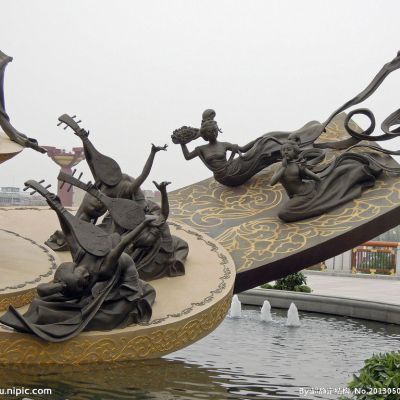 弹琵琶的仙女铜雕塑 广场人物铜雕塑